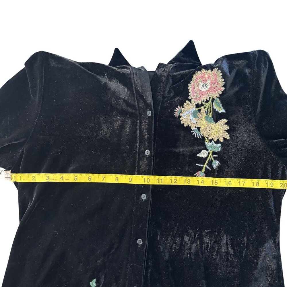 Black Velvet Button-Up Shirt With Floral Embroidery By Paparazzi Size Large - Picture 10 of 14